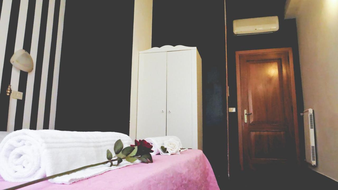 Romadelante Hotel Eksteriør billede